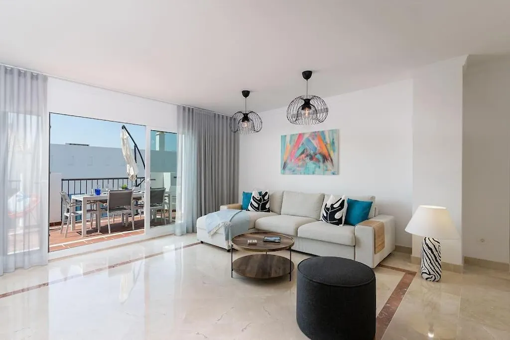 Deluxe 2 Bed Apartment Estepona